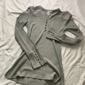NWOT - grey henley long sleeve